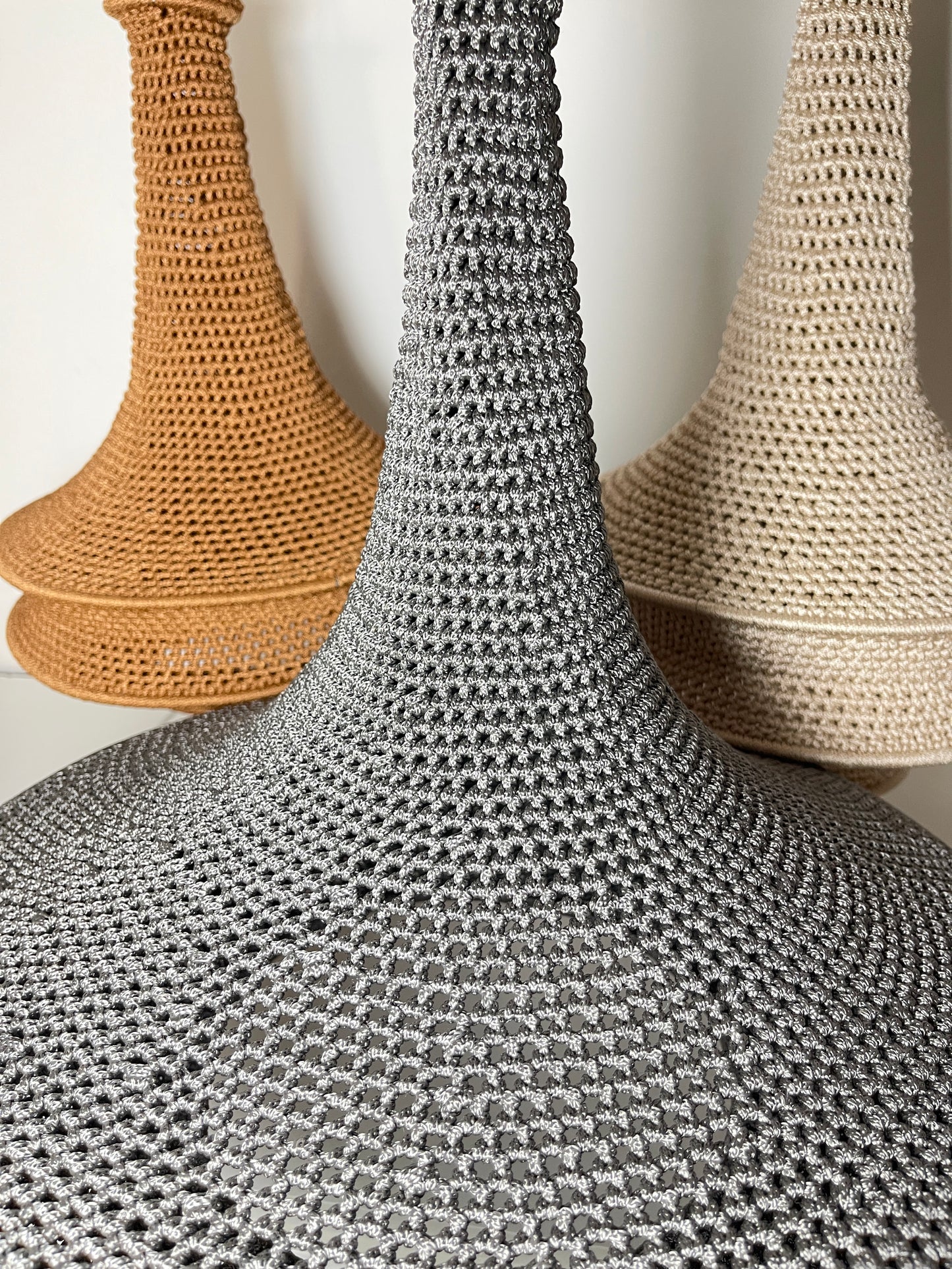 Lámpara GUELIZ mediana gris