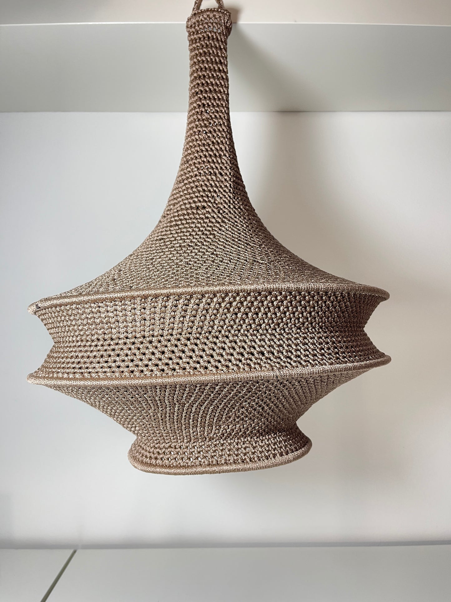 Lámpara GUELIZ mediana topo