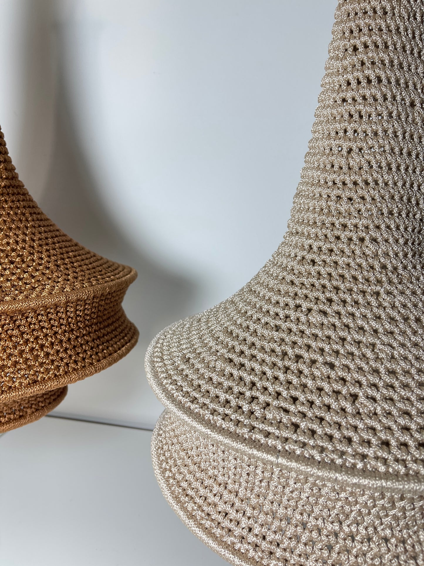 Lámpara GUELIZ mediana topo